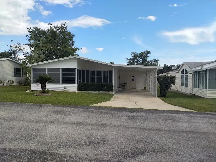 Oak Bend Village Picture 5