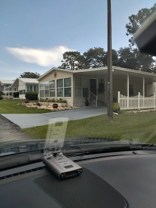 Oak Bend Village Picture 4