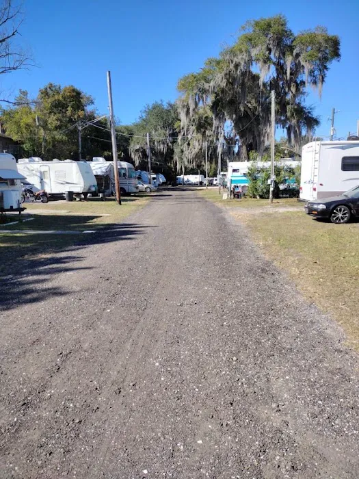 River City RV Park Picture 5