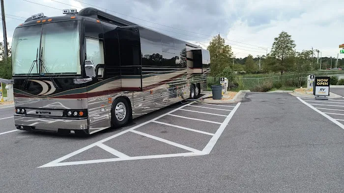 Love's RV Hookup Picture 1