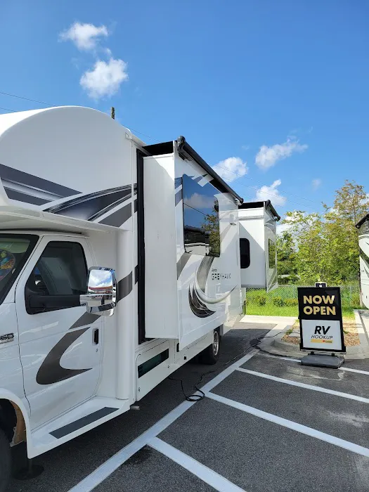 Love's RV Hookup Picture 2