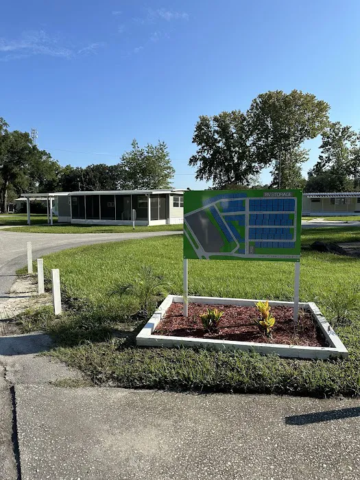 Live Oaks Mobile-Home Park Picture 2