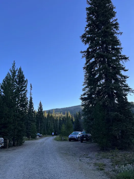 Hahns Peak Lake Campground Picture 4