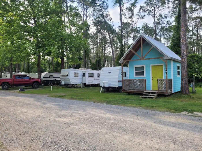 Ben's Hitching Post Campground Picture 2