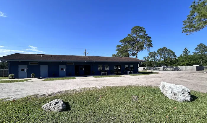 Smiling Gator RV Park and Storage Picture 2