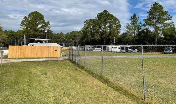 Smiling Gator RV Park and Storage Picture 6