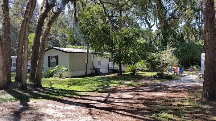 Frog Hollow Mobile Home & RV Court Picture 9
