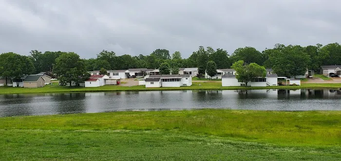 Rolling Meadows Mobile Home Community Picture 3