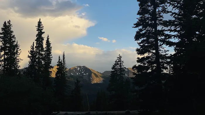 Lake Irwin Campground Picture 4