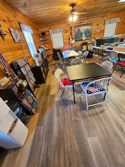 Court Square RV Park Picture 9