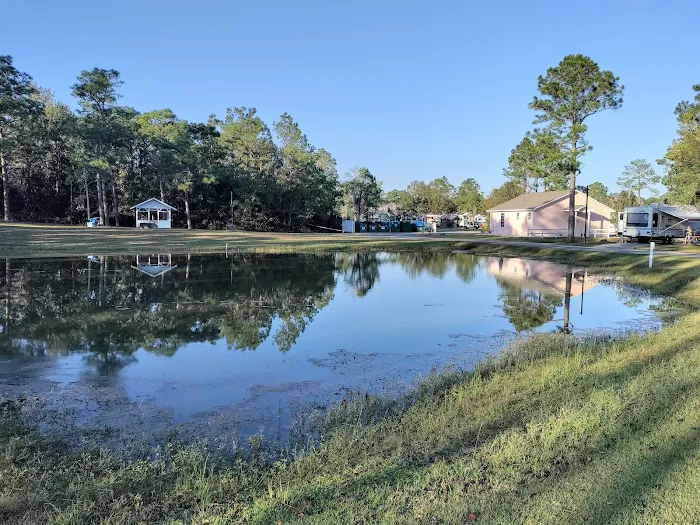 Gulf Breeze RV Resort Picture 3