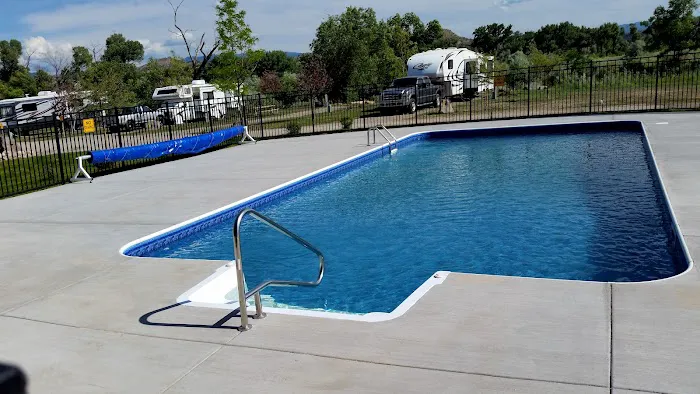 Glenwood Springs West / Colorado River KOA Holiday Picture 8