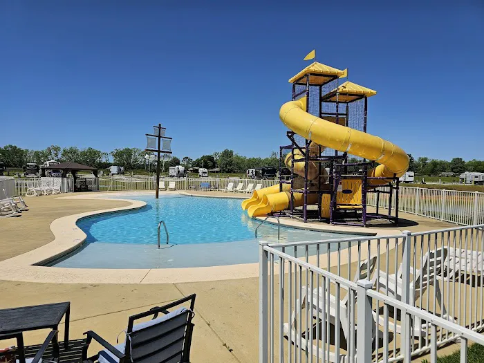 Ahoy RV Resort Picture 2