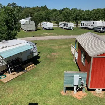 Carousell Village RV Park Picture 3