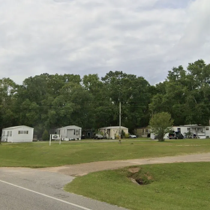 Robertsdale Mobile Home Community Picture 6