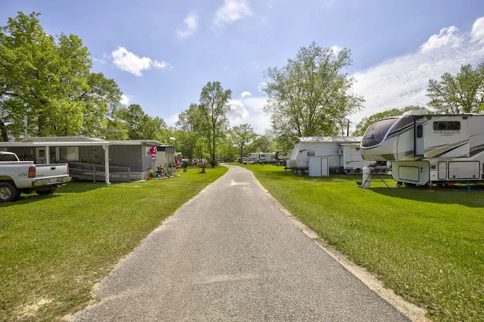Oakridge RV Park Picture 7