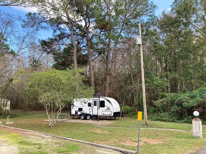 Cedar Breeze RV Park Picture 9
