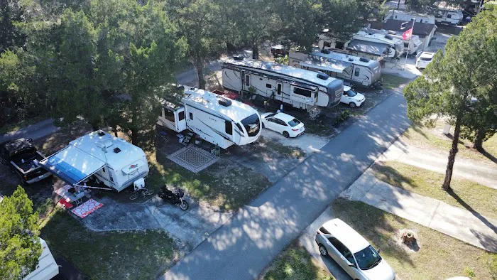 Cedar Breeze RV Park Picture 4