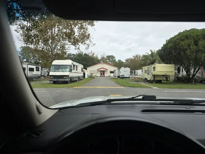 Fleetwood RV Park Picture 7
