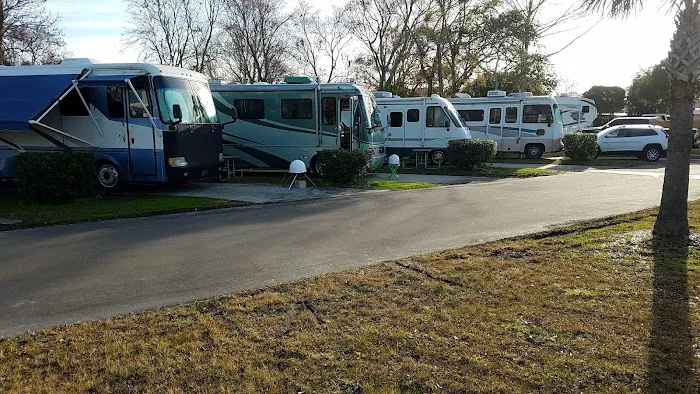Fleetwood RV Park Picture 9