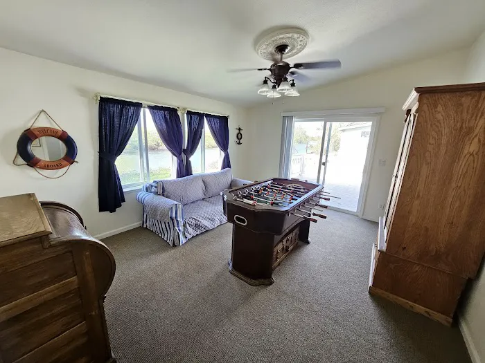 Great Room Bungalow Picture 7