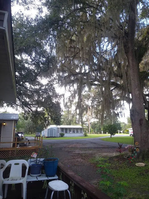 Golden Pond Village Picture 5