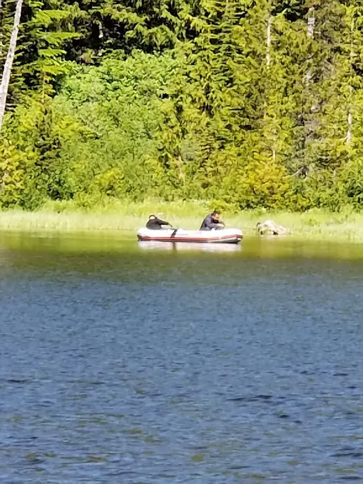Rainy Lake Campground Picture 7
