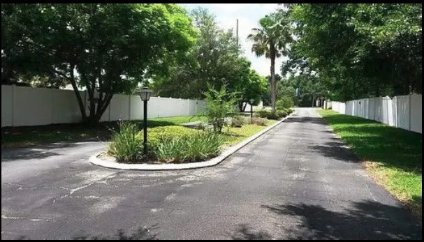 Raintree Village Picture 7