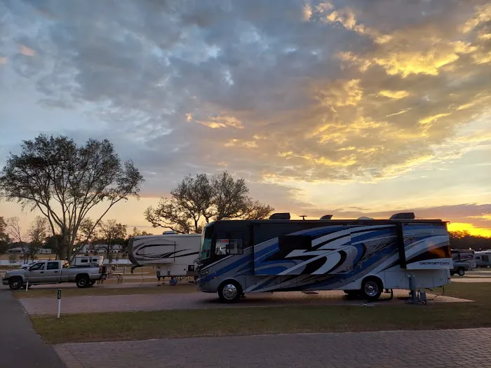 Sunkissed Village RV Resort Picture 7