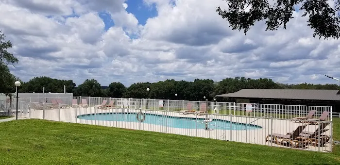 Grand Oaks RV Resort Picture 1