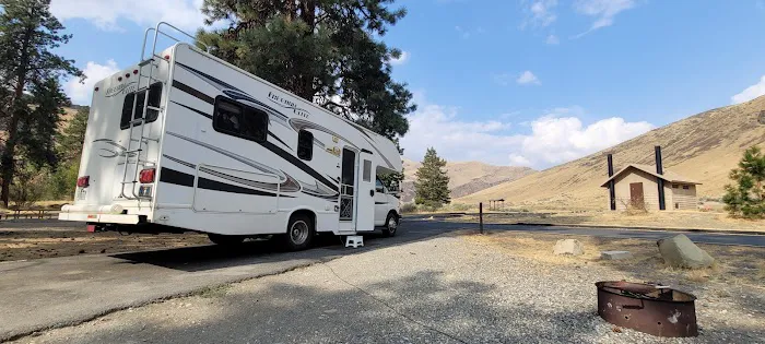 Big Pines Recreation Site Picture 2