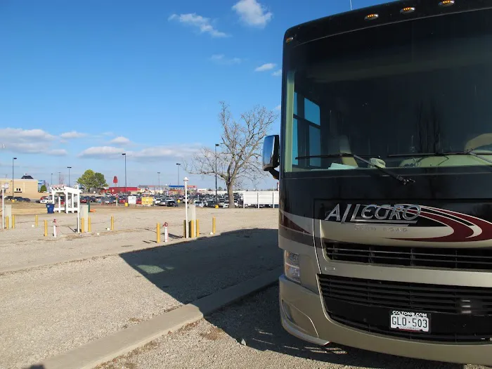 Campmart RV Park Picture 7
