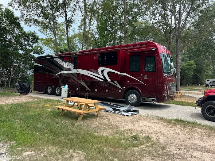 Crow's Nest RV Resort Picture 10