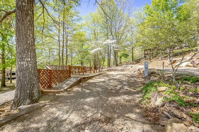 Mockingbird Mountain Resort Picture 3