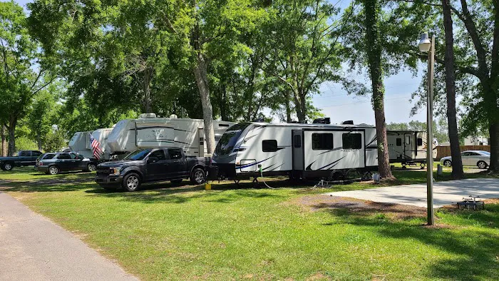 Sun Runners RV Park Picture 4