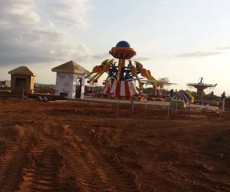 Helen's Mobile Home & RV Park