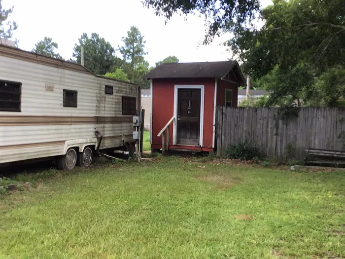 Tindal&Young Ret. RV Park Picture 6