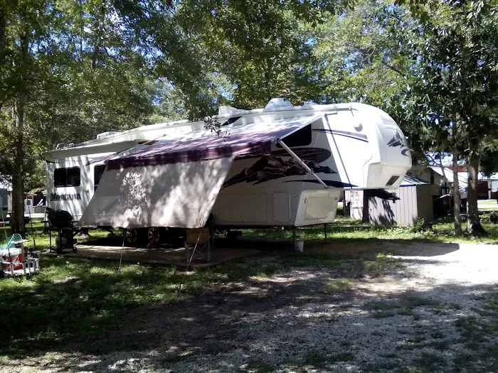 Gulf Coast RV Park Picture 7