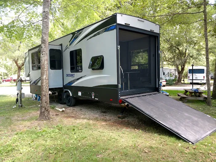 Gulf Coast RV Park Picture 3