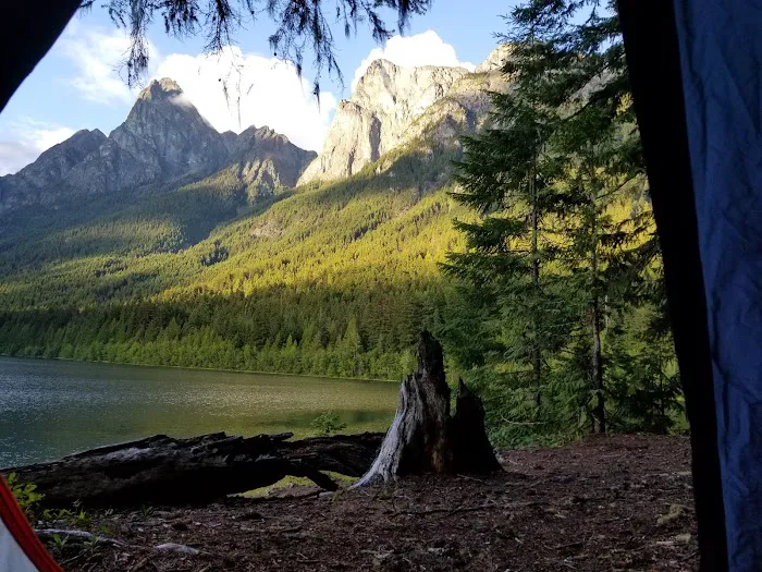 Hozomeen Lake Campground Picture 8