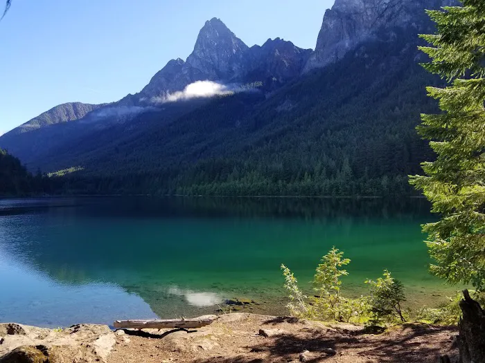 Hozomeen Lake Campground Picture 5