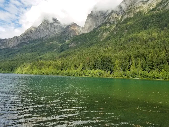 Hozomeen Lake Campground Picture 7