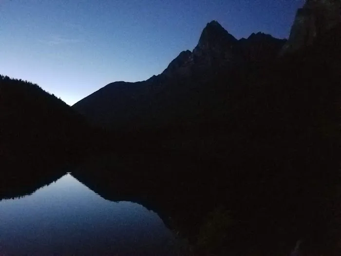 Hozomeen Lake Campground Picture 1