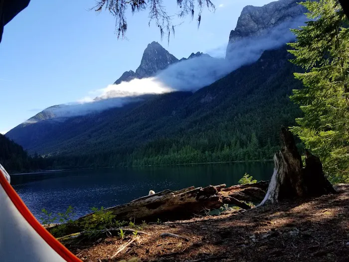 Hozomeen Lake Campground Picture 4