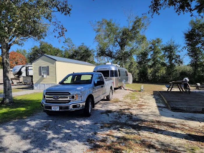 Doc's RV Park Picture 7