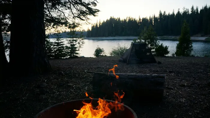Lone Rock Campground Picture 9