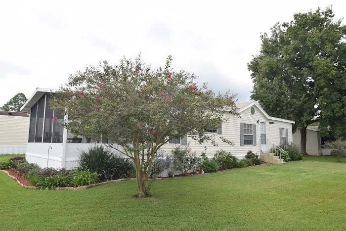 Countryside Village Manufactured Home Community Picture 2