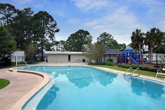 Portside at the Beaches Manufactured Home Community Picture 4