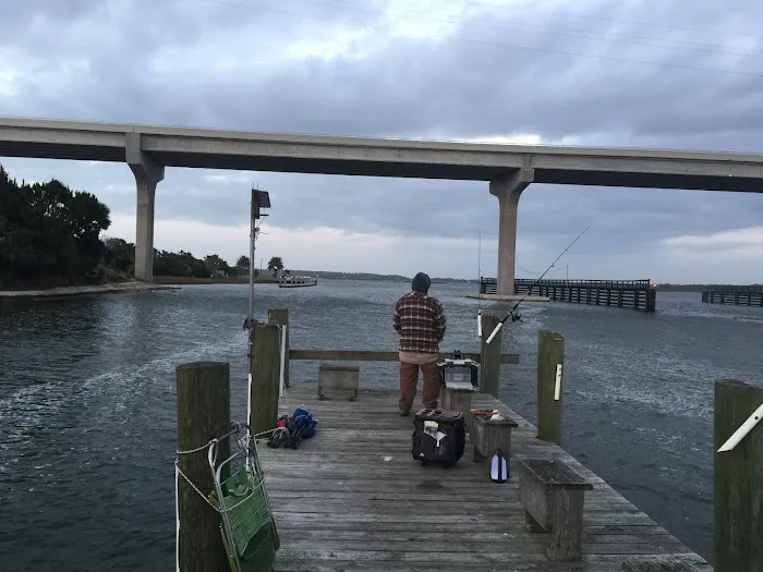 Riverfront RV Park & Marina Picture 10