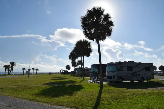 Pelican Roost RV Park Picture 1